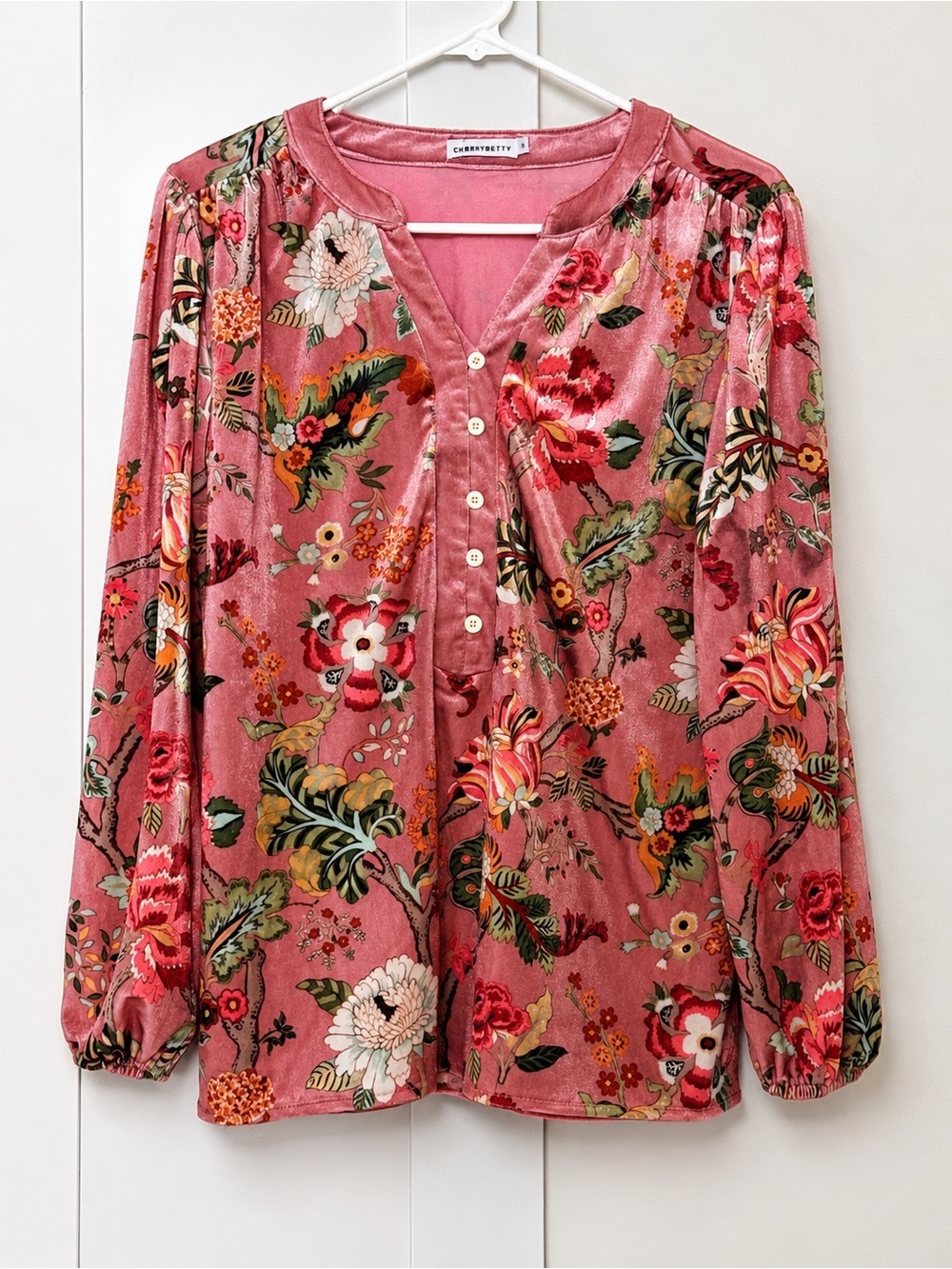 CherryBetty Pink Floral Velvet Knit Blouse Long Sleeve V-Neck Button Front S NWT
